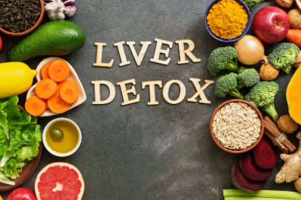 बाहर का खाना-पीना खराब कर सकता है Liver, बचने के लिए अपनाएं ये तरीके