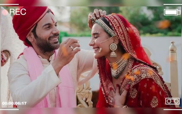 राजकुमार राव और पत्रलेखा अपनी बेटी पार्वती पॉल राव के हाथ पकड़ते हुए