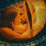 आदर्श गौरव और शनाया कपूर फिल्म ‘तू या मैं’ के एक सस्पेंस भरे सीन में, खाली स्विमिंग पूल में फंसे हुए नजर आते हुए