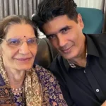 मनीष मल्होत्रा अपने घर के बाहर, मां गरिमा मल्होत्रा के निधन के बाद शोक में नजर आए, बॉलीवुड सितारे संवेदना व्यक्त करने पहुंचे