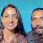 मोनालिसा भोसले और फरमान खान साथ में कैमरे के सामने मदद की अपील करते हुए, शादी के बाद मिल रही धमकियों को लेकर चिंतित नजर आ रहे हैं।