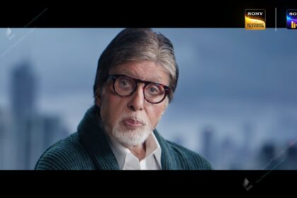 कौन बनेगा करोड़पति सीजन 18 के सेट पर अमिताभ बच्चन।