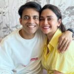 अमृता खानविलकर और हिमांशु मल्होत्रा की तस्वीर