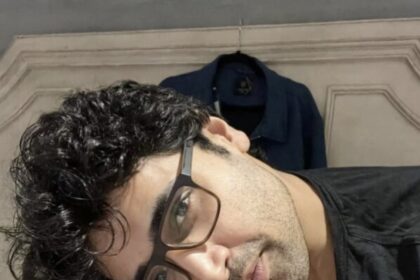 अभिनेता अदिवि शेष मानसून के मौसम में आवारा पशुओं और स्ट्रीट डॉग्स की सुरक्षा तथा देखभाल का संदेश देते हुए।