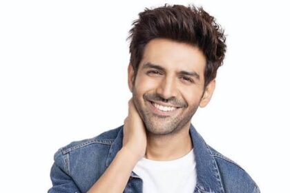 Kartik Aaryan recovering after successful knee surgery following injury on film set