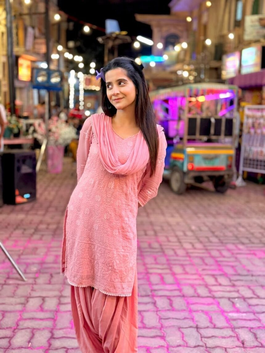 ये फितूर तेरा में सौम्या के किरदार में देबचंद्रिमा सिंघा रॉय