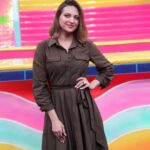 इंडियन गेम शो के सेट पर गणपति उत्सव मनातीं हिमांशी खुराना