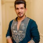 अभिनेता अर्जुन बिजलानी सोशल मीडिया और काम के बीच बैलेंस पर बात करते हुए