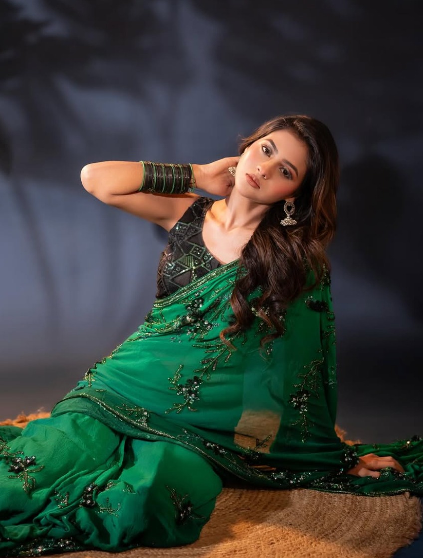 Apsara में Samiksha Jaiswal और Anushka Merchande का फर्स्ट लुक