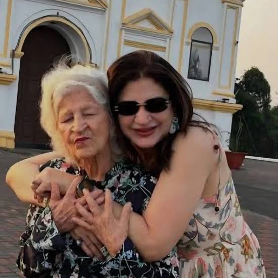 Kunickaa Sadanand ने मां Kalyani Sadanand के निधन पर इमोशनल पोस्ट शेयर की
