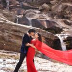 Tu Juliet Jatt Di में हीर का किरदार निभाती जस्मीत कौर और नवाब के किरदार में सैयद रजा अहमद।