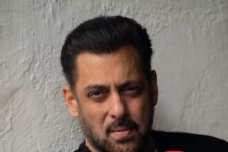 बिग बॉस 20 के वीकेंड का वार में YUNG DSA के स्टैंड की तारीफ करते सलमान खान
